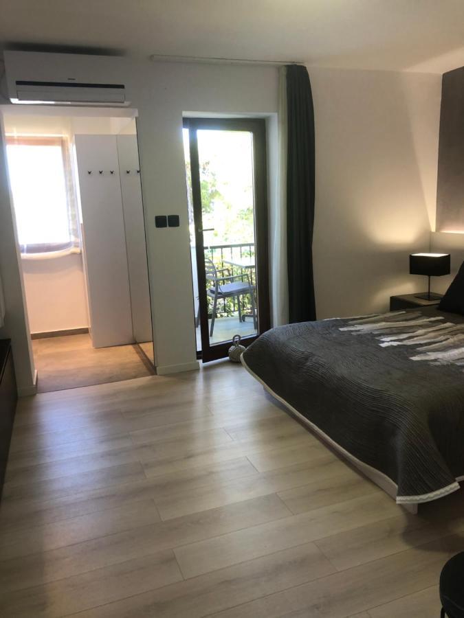 Apartments & Rooms Bianca 木洛希尼 外观 照片