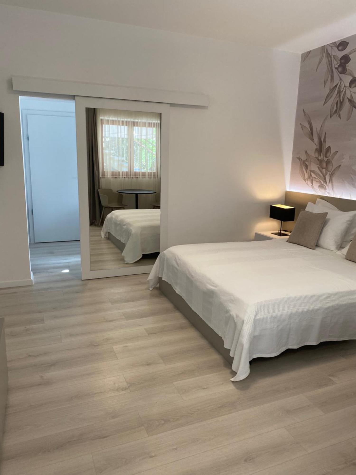 Apartments & Rooms Bianca 木洛希尼 外观 照片